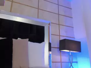 Julieta Wild's Live Sex Cam Show