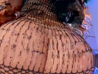 Julieta Wild's Live Sex Cam Show