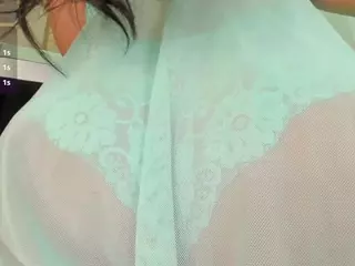 Julieta Wild's Live Sex Cam Show