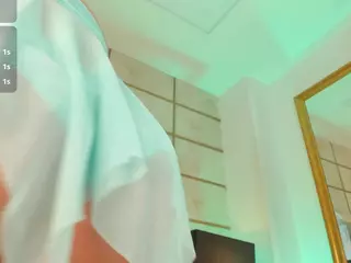 Julieta Wild's Live Sex Cam Show