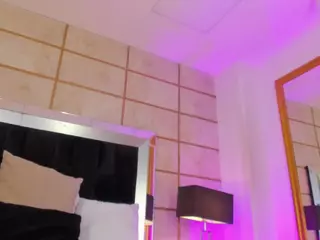 Julieta Wild's Live Sex Cam Show