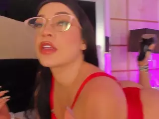 Julieta Wild's Live Sex Cam Show