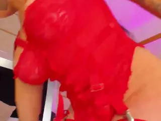 Julieta Wild's Live Sex Cam Show
