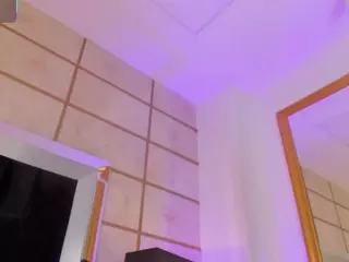 Julieta Wild's Live Sex Cam Show