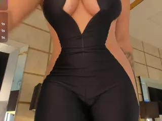 Julieta Wild's Live Sex Cam Show