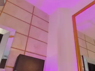Julieta Wild's Live Sex Cam Show