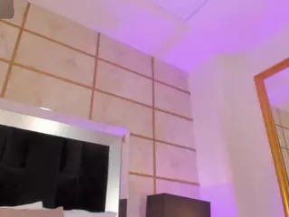 Julieta Wild's Live Sex Cam Show