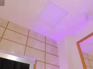 Julieta Wild's Live Sex Cam Show