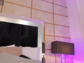 Julieta Wild's Live Sex Cam Show