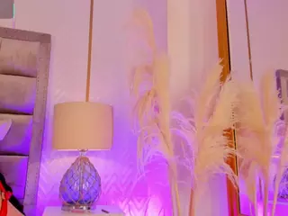 Julieta Wild's Live Sex Cam Show