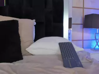 Julieta Wild's Live Sex Cam Show