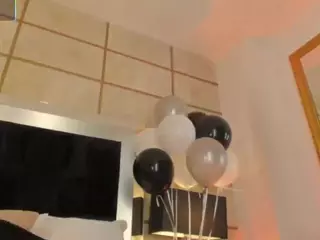 Julieta Wild's Live Sex Cam Show