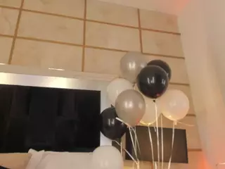 Julieta Wild's Live Sex Cam Show