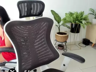 emilybrowm's Live Sex Cam Show