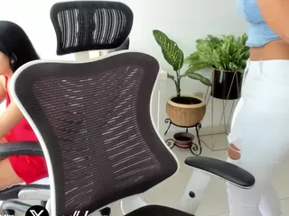 emilybrowm's Live Sex Cam Show