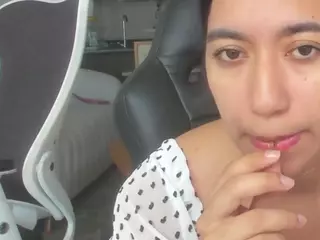 emilybrowm's Live Sex Cam Show
