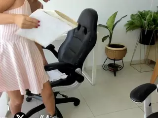 emilybrowm's Live Sex Cam Show