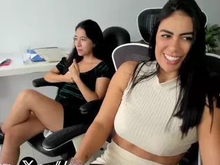 emilybrowm's Live Sex Cam Show
