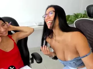 emilybrowm's Live Sex Cam Show