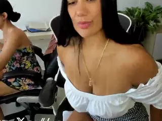 emilybrowm's Live Sex Cam Show