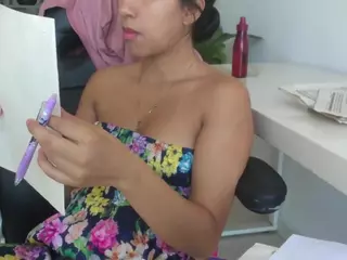 emilybrowm's Live Sex Cam Show