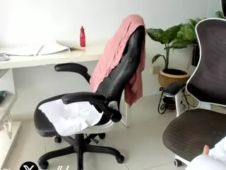 emilybrowm's Live Sex Cam Show