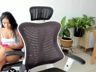 emilybrowm's Live Sex Cam Show