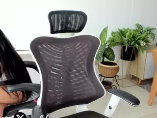 emilybrowm's Live Sex Cam Show