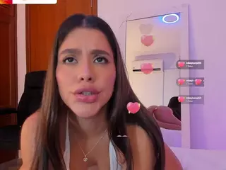 agustinasaenz's Live Sex Cam Show