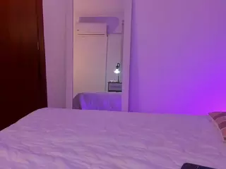 agustinasaenz's Live Sex Cam Show