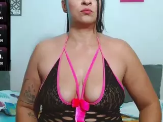 AlessiaMoon's Live Sex Cam Show