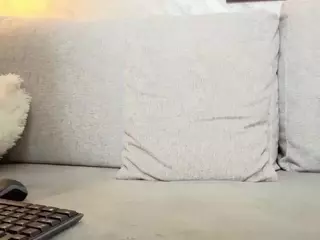 Tizzana's Live Sex Cam Show