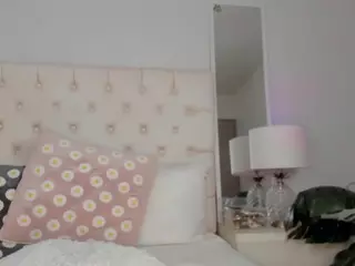 LAURA AMBER's Live Sex Cam Show