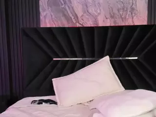 ATINXNAUGTHY's Live Sex Cam Show