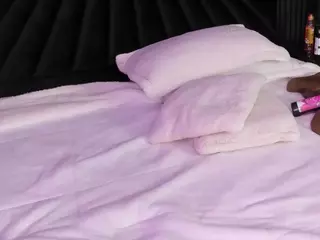 ATINXNAUGTHY's Live Sex Cam Show