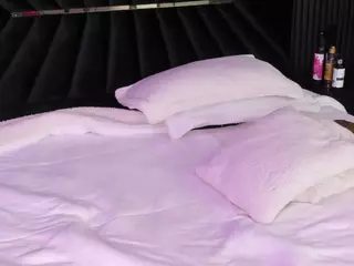 ATINXNAUGTHY's Live Sex Cam Show