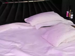 ATINXNAUGTHY's Live Sex Cam Show