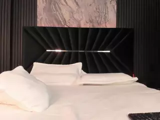 ATINXNAUGTHY's Live Sex Cam Show