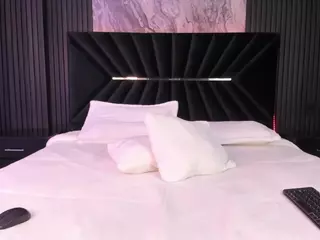 ATINXNAUGTHY's Live Sex Cam Show