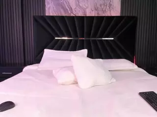 ATINXNAUGTHY's Live Sex Cam Show