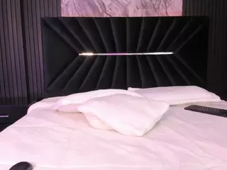 ATINXNAUGTHY's Live Sex Cam Show