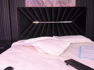 ATINXNAUGTHY's Live Sex Cam Show