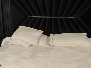ATINXNAUGTHY's Live Sex Cam Show