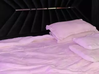 ATINXNAUGTHY's Live Sex Cam Show