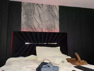ATINXNAUGTHY's Live Sex Cam Show