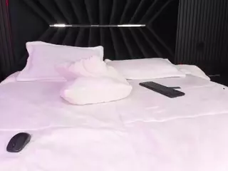 ATINXNAUGTHY's Live Sex Cam Show