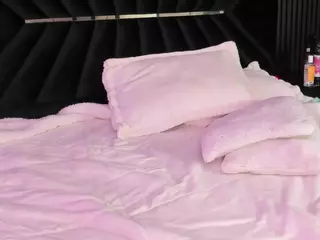 ATINXNAUGTHY's Live Sex Cam Show