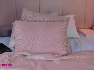 aprilebony's Live Sex Cam Show