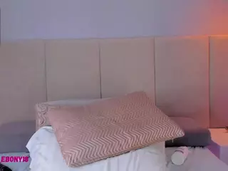 aprilebony's Live Sex Cam Show