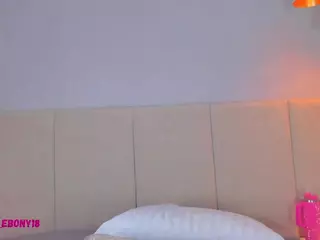 aprilebony's Live Sex Cam Show